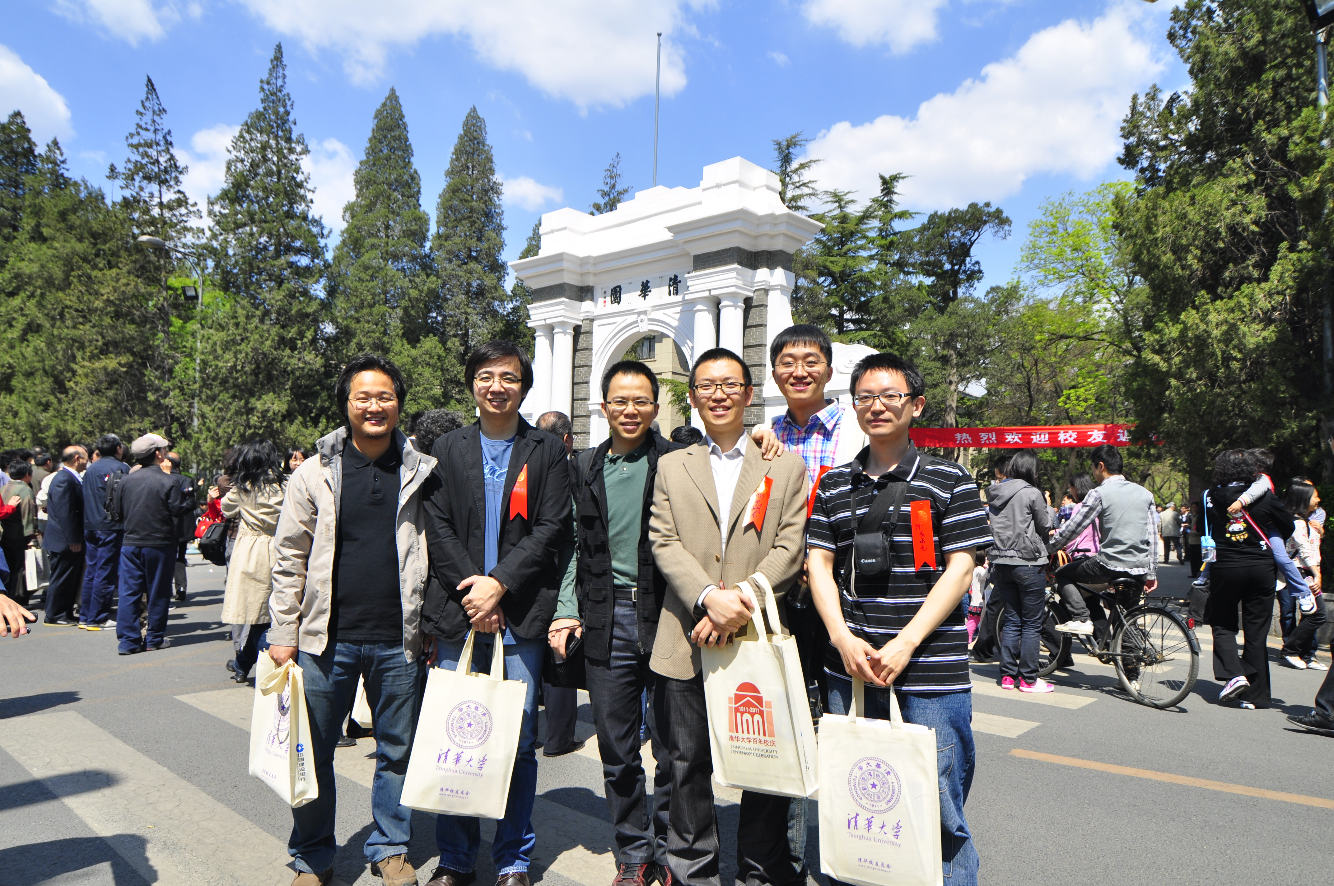 20250301-2011年黎皇兴参加火博在线100周年校庆留念-图片-4.jpg