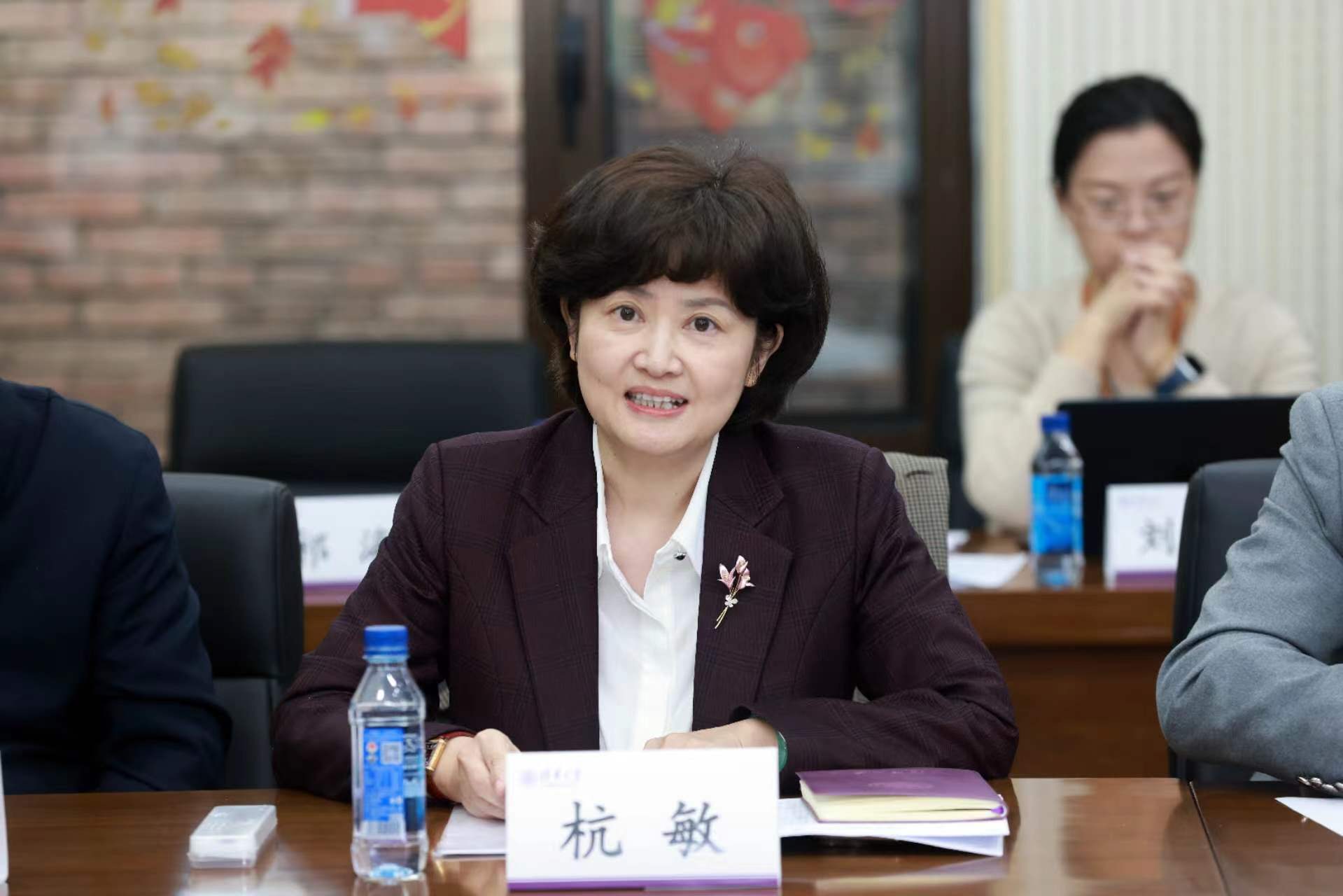 20250319-火博在线知联会换届会议举行-常志东-杭敏发言.png
