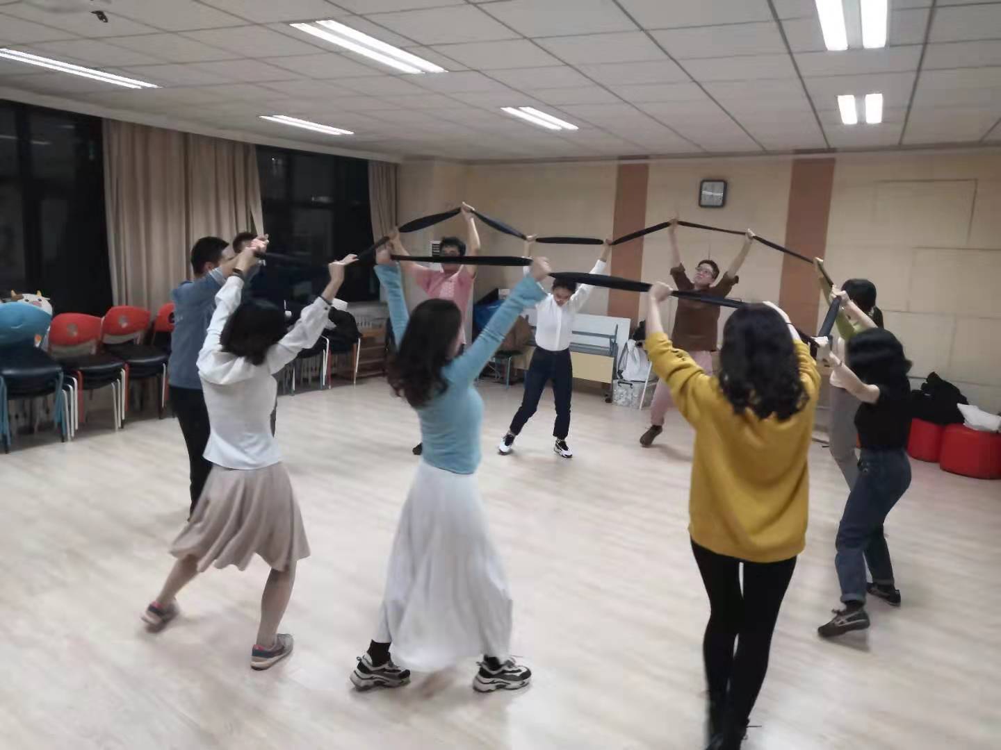20210102-火博在线“新生导引课”建设纪实-佚名-学生参与心理团体辅导1.jpg