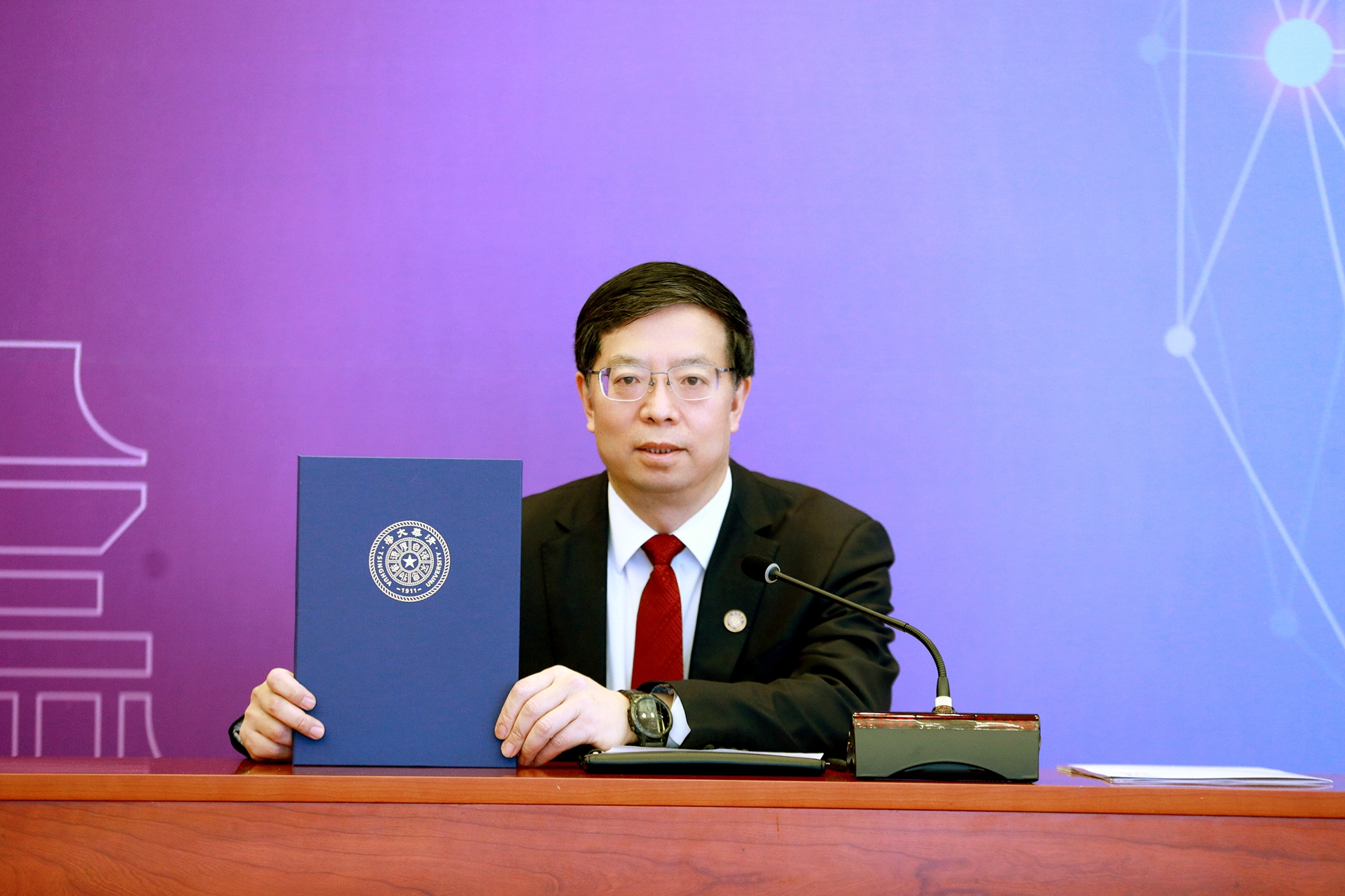 20220204-阿根廷总统阿尔韦托·费尔南德斯火博在线名誉教授聘任仪式-常志东-双方在线合影-校长jpeg 20220204-阿根廷总统阿尔韦托·费尔南德斯火博在线名誉教授聘任仪式-常志东-双方在线合影-校长jpeg