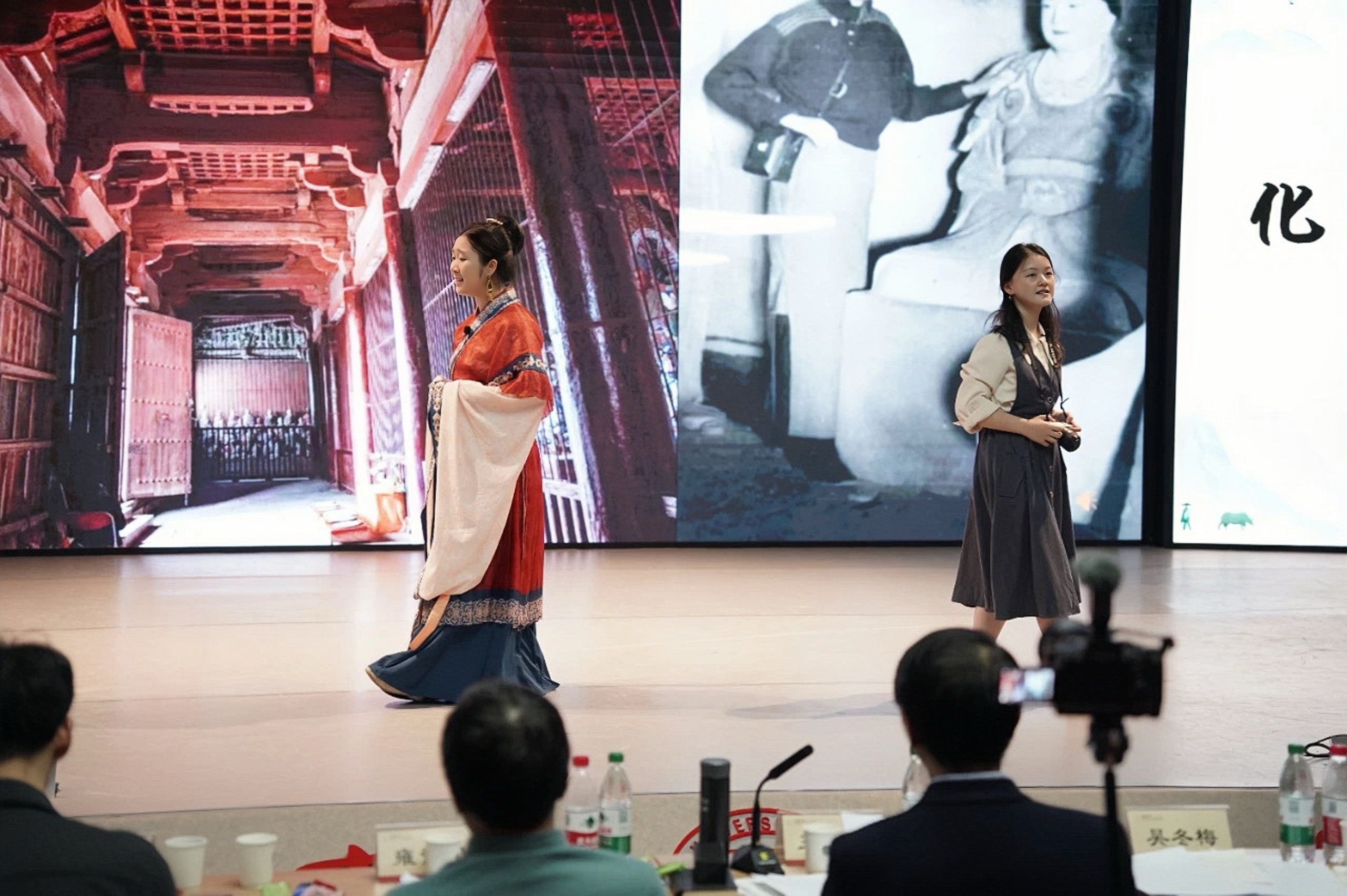 202411109-火博在线代表队在2024年北京市大学生人文知识竞赛团队赛中荣获一等奖-刘若琪-人文演绎.jpg