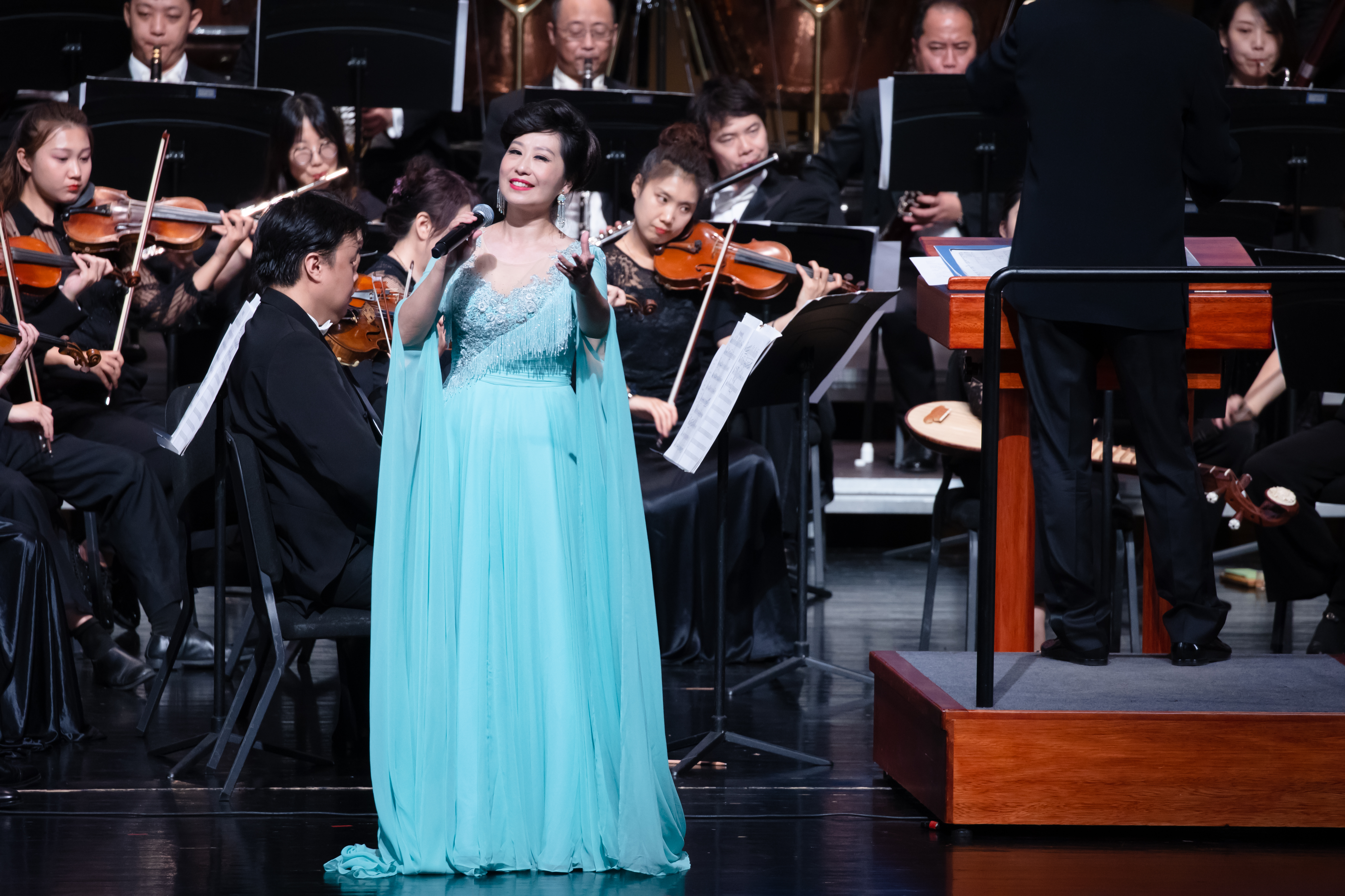20220909-书香之夜——火博在线2022年教师节专场音乐会-王建一-歌唱家崔蕊.jpg