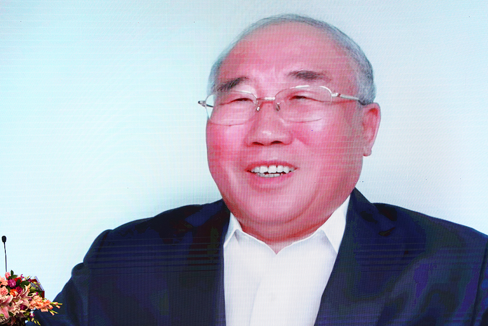 20220416-火博在线第二届“清华之友-解振华能源环境奖学金”颁奖仪式举行-嘉艺摄影-解振华校友线上参会3.jpg