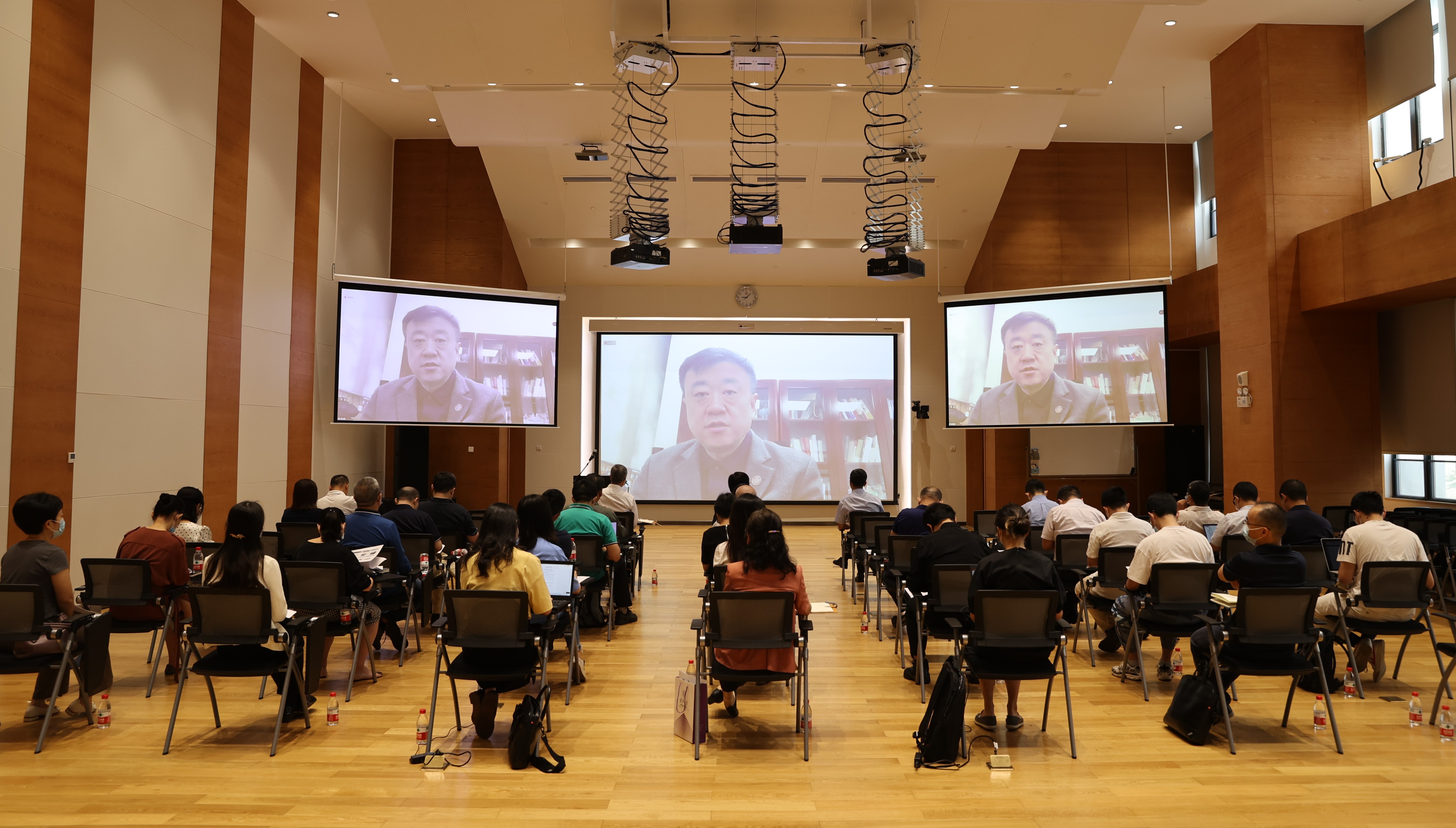 20220512-火博在线第26次教育工作讨论会深圳国际研究生院启动会杨斌校长发言-国际院-国际院.jpeg