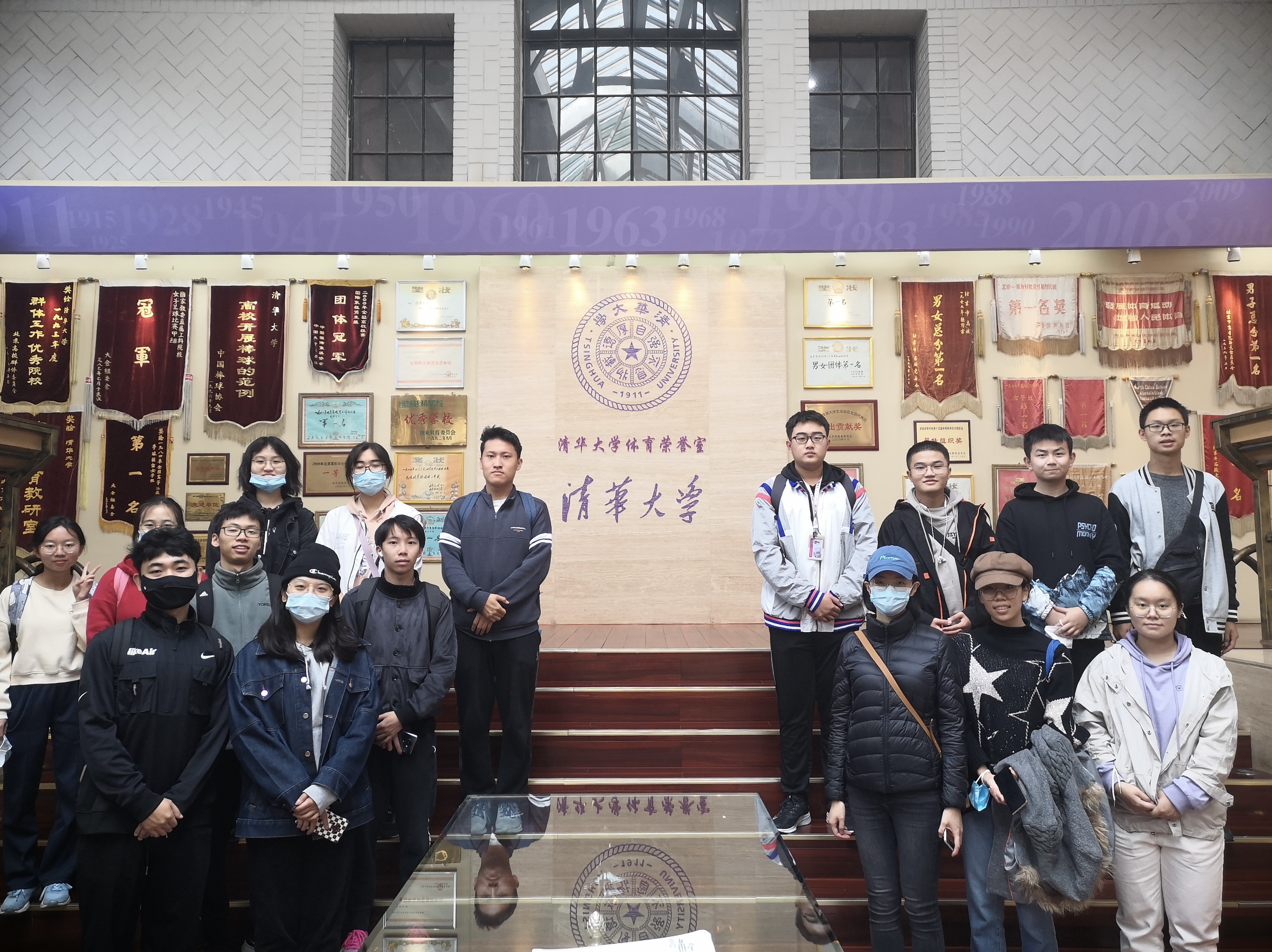 20210102-火博在线“新生导引课”建设纪实-马赛-西体荣誉室.jpg