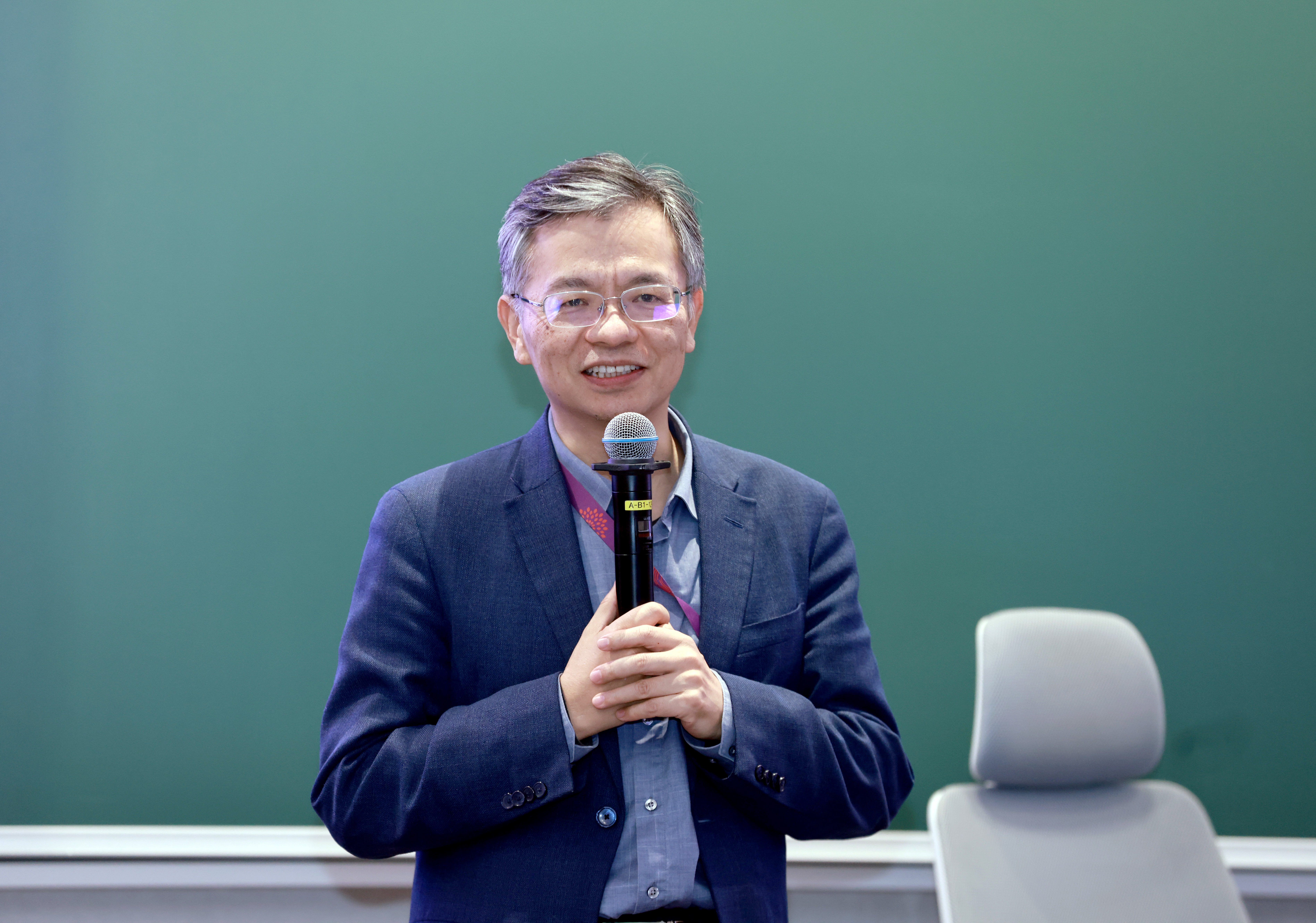 20241227-火博在线举办2024年哲学社会科学骨干教师专题研讨班-常志东-刘涛雄作总结发言.jpg