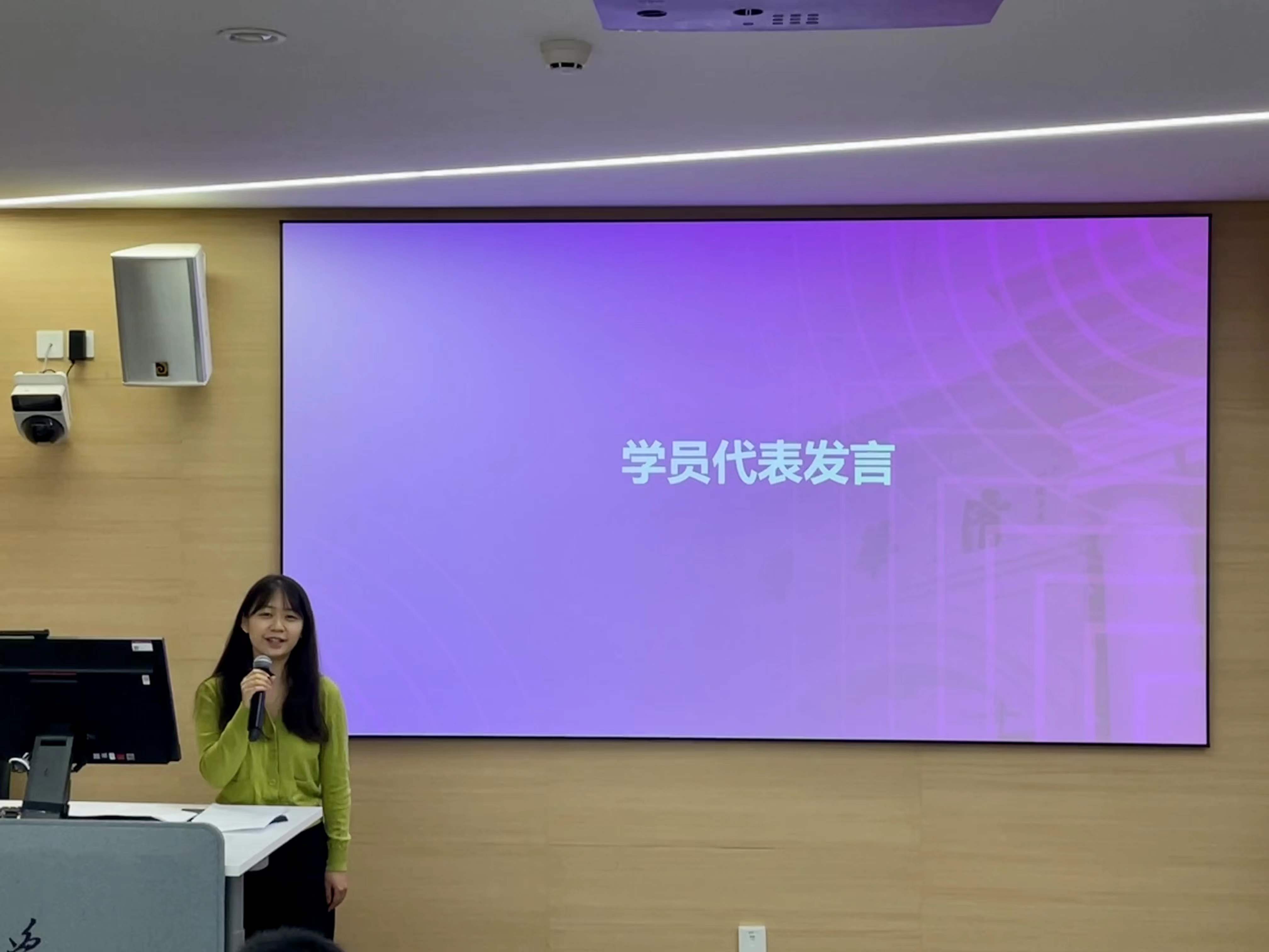 20221008-火博在线第四期“青年汇智团”启动仪式暨选题报告会-龙健宁-王佳静发言.jpg