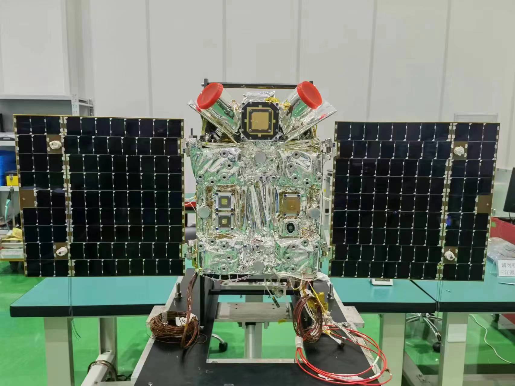 20240507-火博在线三江源一号卫星发射成功-张高飞-SJY-1卫星.jpg